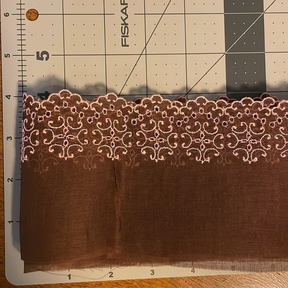 Vintage dark brown organdy trim 4" wide, pink floral embroidered edging, 2 yards - Picture 3 of 3